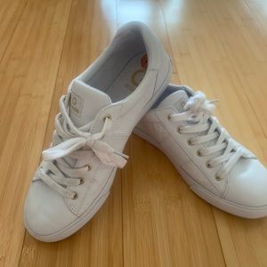 Guess Sneakers Size 11